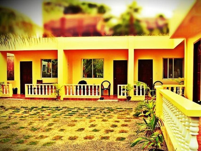 Fiesta Haus Resort Boracay Island Exterior foto